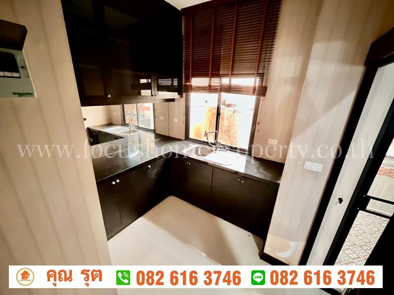 ขาย ทาวน์เฮาส์ 3 ชั้น โครงการลิฟวิ่ง เรสซิเดนซ์ รังสิต-ราชพฤกษ์